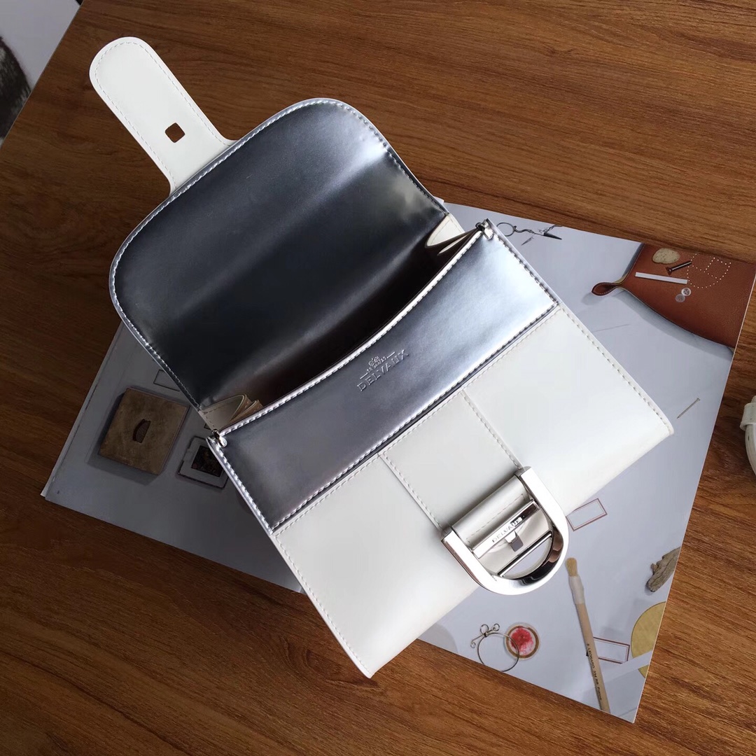 델보 브리앙 박스 GM 백 화이트